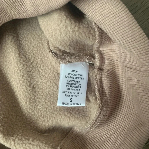 Le Lis Happy Days Only Embroidered Oversized Sweatshirt - Size S - Cocoa - NWT - Picture 8 of 11